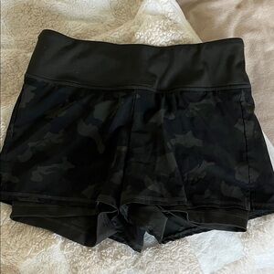 Camo running skort